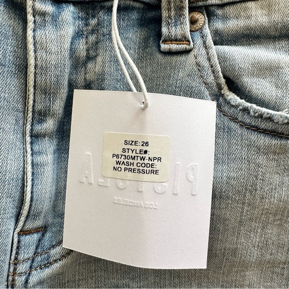 NWT Pistola Arielle Skinny Scissor Cut Hem Jean Raw Hem No Pressure Wash Sz 26 - Picture 8 of 13